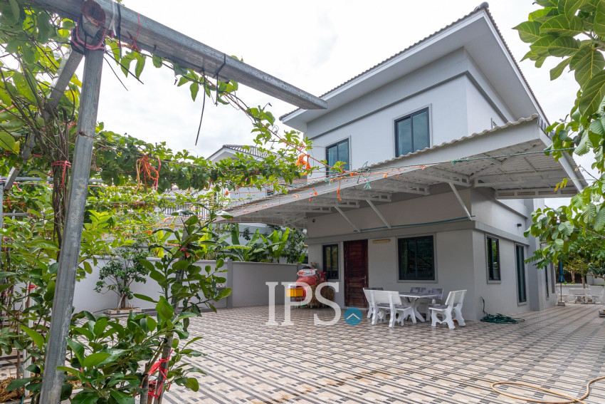 3 Bedroom Villa For Rent - Borey Tourism, Kandaek, Prasat Bakong, Siem Reap