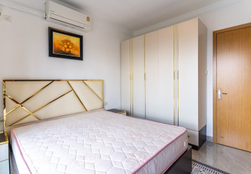 2 Bedroom Condo For Rent - YueTai, Wat Phnom, Phnom Penh thumbnail