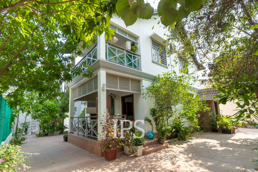 2 Bedroom Apartment For Rent - Sala Kamreuk, Siem Reap
