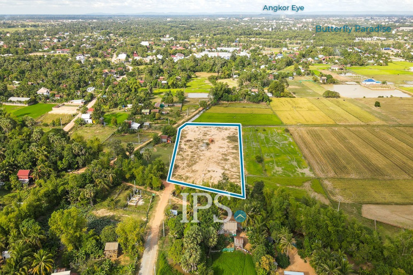 5,305 Sqm Land For Sale - Sangkat Sambuor, Siem Reap