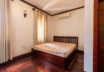 9 Bedroom Guesthouse For Rent - Slor Kram, Siem Reap thumbnail