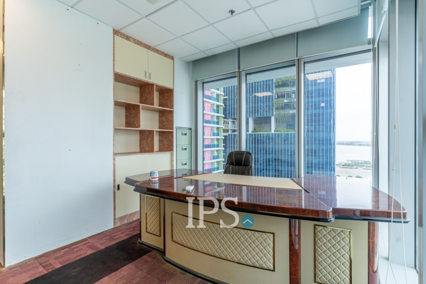 82 Sqm Office Space For Rent - Diamond Twin Tower, Tonle Bassac, Phnom Penh