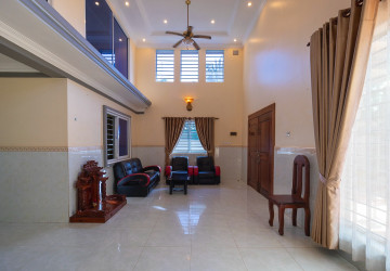 7 Bedroom House For Rent - Chreav, Siem Reap thumbnail