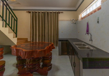 7 Bedroom House For Rent - Chreav, Siem Reap thumbnail