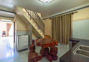 7 Bedroom House For Rent - Chreav, Siem Reap thumbnail