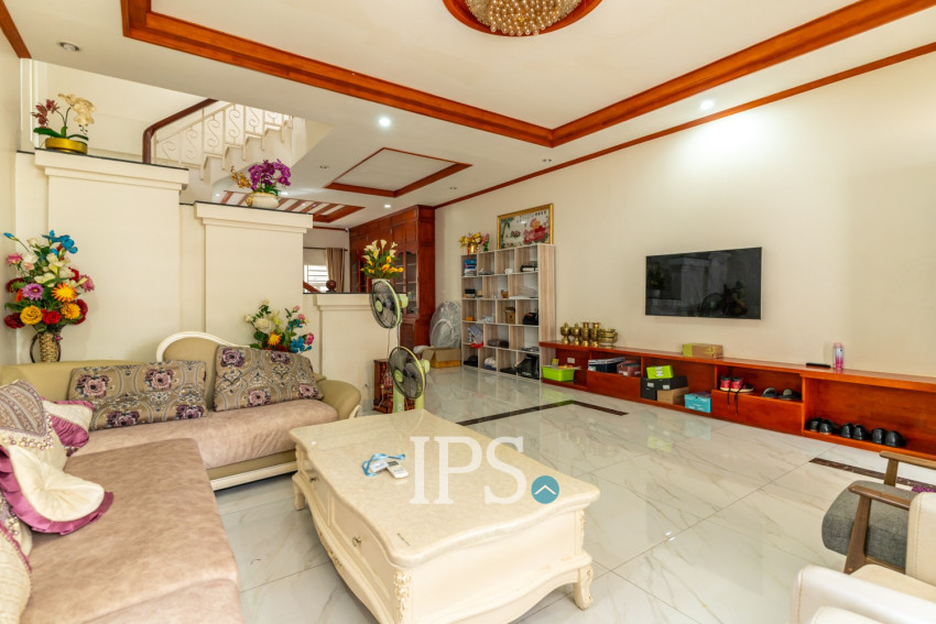 4 Bedroom Villa For Rent - Borey Hi Tech Luxury, Chbar Ampov, Phnom Penh