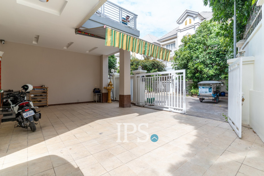 4 Bedroom Villa For Rent - Borey Hi Tech Luxury, Chbar Ampov, Phnom Penh