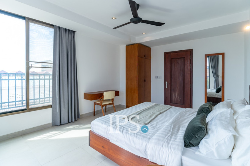 3 Bedroom Serviced Apartment For Rent - Teuk Thla, Phnom Penh