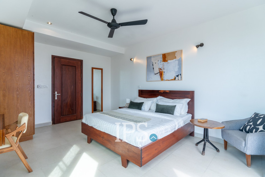 3 Bedroom Serviced Apartment For Rent - Teuk Thla, Phnom Penh