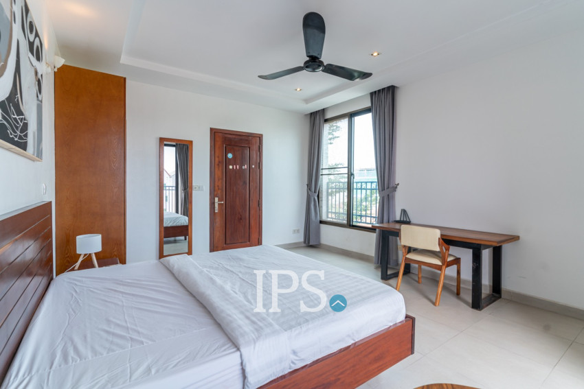 3 Bedroom Serviced Apartment For Rent - Teuk Thla, Phnom Penh