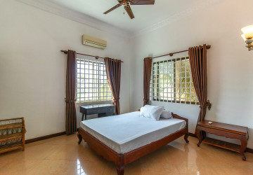 5 Bedroom House For Rent - Kouk Chak, Siem Reap thumbnail