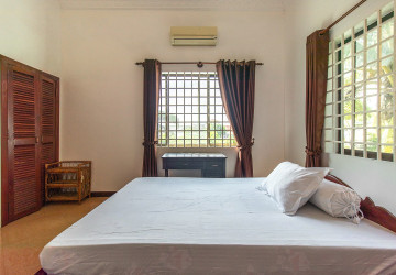 5 Bedroom House For Rent - Kouk Chak, Siem Reap thumbnail