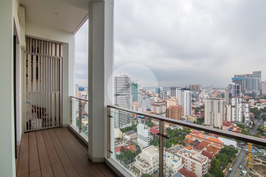 3 Bedroom  Condo For Rent - Embassy Central, Phnom Penh