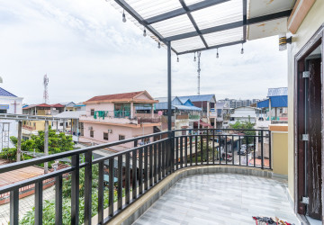 1 Bedroom Apartment For Rent - Tuek Thla, Phnom Penh thumbnail