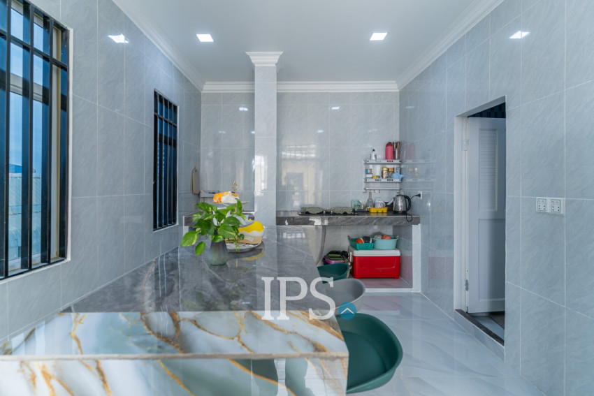 1 Bedroom Apartment For Rent - Tuek Thla, Phnom Penh