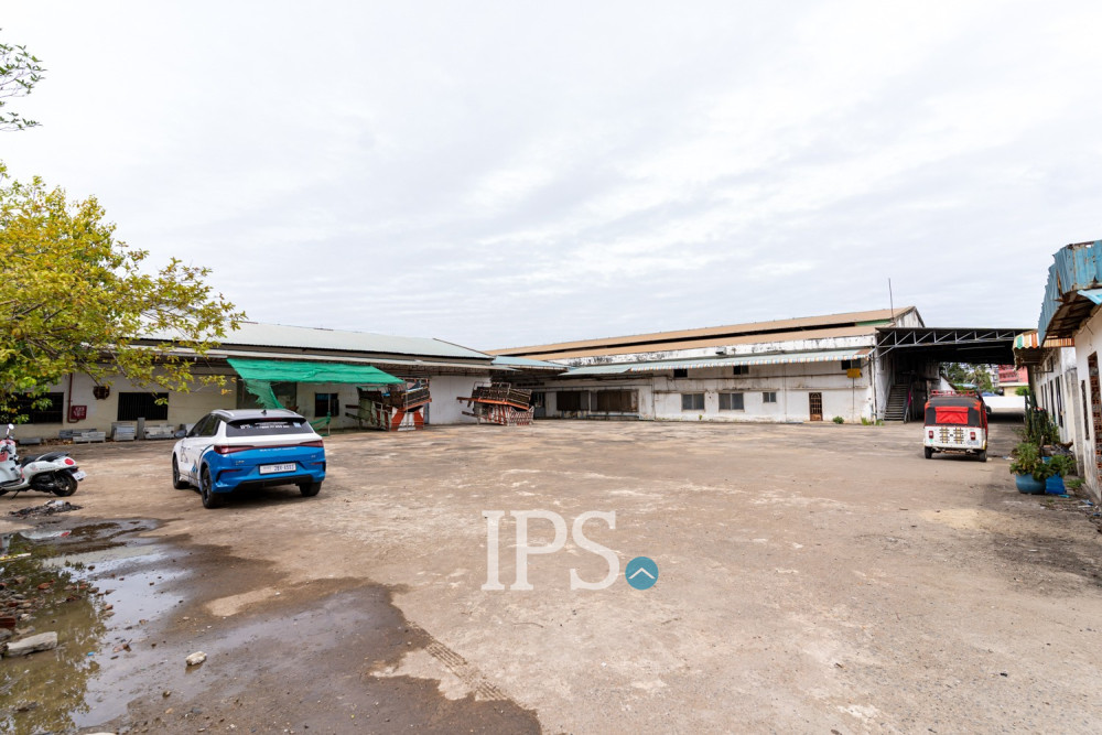 9,500 Sqm Commercial Warehouse For Rent - Toul Sangke 1, Phnom Penh - Image 6 9,500 Sqm Commercial Warehouse For Rent - Toul Sangke 1, Phnom Penh - Image 6