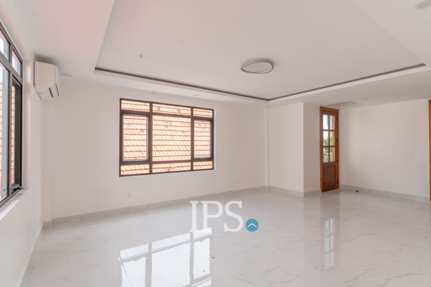 6 Bedroom  Villa  For Rent -  Chakto Mukh, Phnom Penh