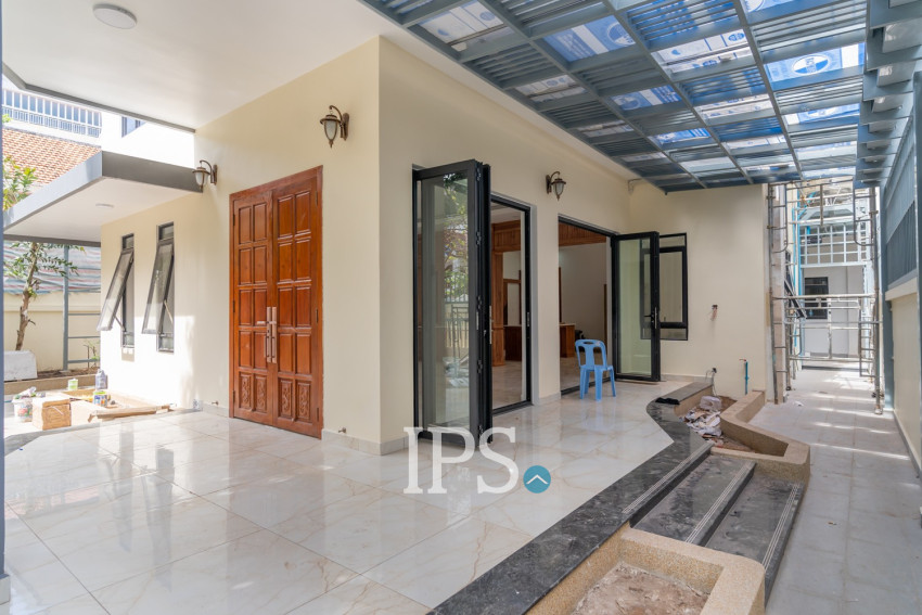 6 Bedroom  Villa  For Rent -  Chakto Mukh, Phnom Penh