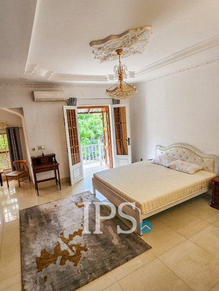 4 Bedroom Link House For Rent - Borey Chip Mong Sensok, Phnom Penh