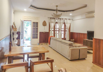 4 Bedroom Link House For Rent - Borey Chip Mong Sensok, Phnom Penh thumbnail