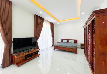 3 Bedroom Villa For Rent - Sala Kamreuk, Siem Reap thumbnail