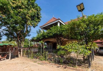 2 Bedroom House For Rent - Slor Kram, Siem Reap thumbnail