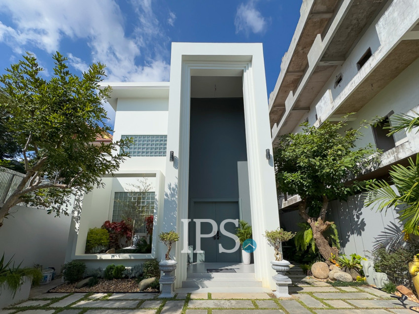 5 Bedroom Villa For Rent - Svay Dangkum, Siem Reap