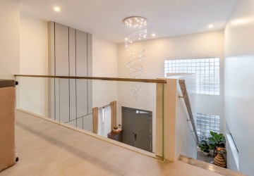 5 Bedroom Villa For Rent - Svay Dangkum, Siem Reap thumbnail