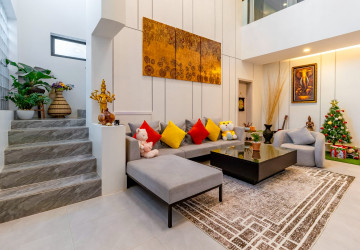 5 Bedroom Villa For Rent - Svay Dangkum, Siem Reap thumbnail