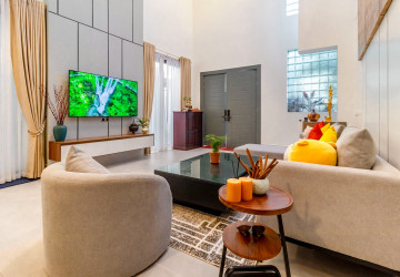 5 Bedroom Villa For Rent - Svay Dangkum, Siem Reap thumbnail