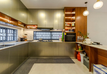 5 Bedroom Villa For Rent - Svay Dangkum, Siem Reap thumbnail