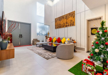 5 Bedroom Villa For Rent - Svay Dangkum, Siem Reap thumbnail