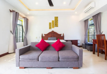 6 Bedroom Villa For Rent - Svay Dangkum, Siem Reap thumbnail