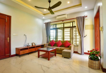 6 Bedroom Villa For Rent - Svay Dangkum, Siem Reap thumbnail