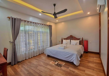 6 Bedroom Villa For Rent - Svay Dangkum, Siem Reap thumbnail