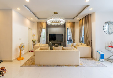 6 Bedroom Queen Villa For Rent - Chak Angrae Kraom, Phnom Penh thumbnail