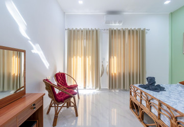 3 Bedroom Townhouse For Rent - Svay Dangkum, Siem Reap thumbnail