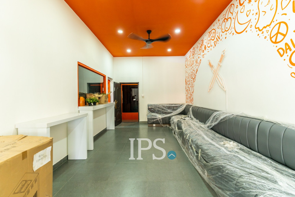 305 Sqm Commercial Villa For Rent - Boeung Trabek, Phnom Penh - Image 3