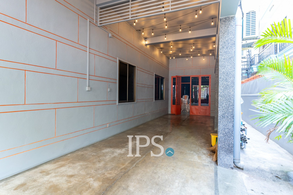 305 Sqm Commercial Villa For Rent - Boeung Trabek, Phnom Penh - Image 21