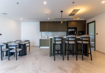 2 Bedroom Serviced Apartment For Rent - BKK1, Phnom Penh thumbnail