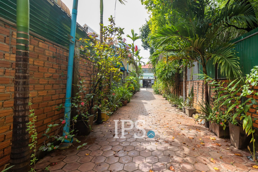 1 Bedroom Apartment For Rent - Sala Kamruek, Siem Reap - Image 15