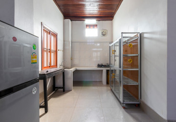 1 Bedroom Apartment For Rent - Sala Kamruek, Siem Reap thumbnail