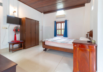1 Bedroom Apartment For Rent - Sala Kamruek, Siem Reap thumbnail