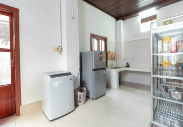 1 Bedroom Apartment For Rent - Sala Kamruek, Siem Reap thumbnail
