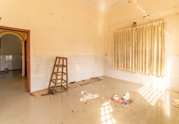 5 Bedroom Shophouse For Rent - Toul Tum Poung 1, Phnom Penh thumbnail