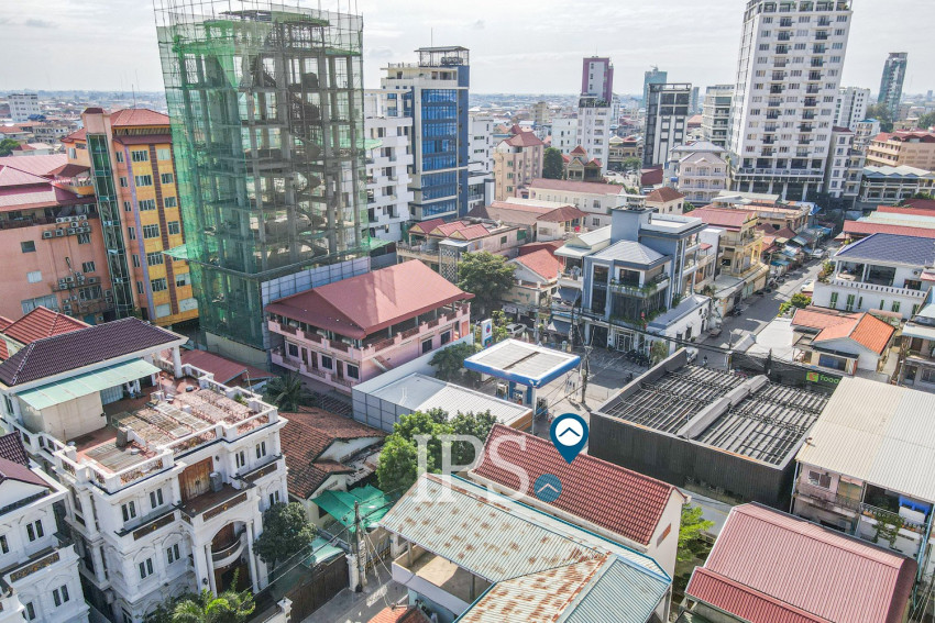 5 Bedroom Shophouse For Rent - Toul Tum Poung 1, Phnom Penh