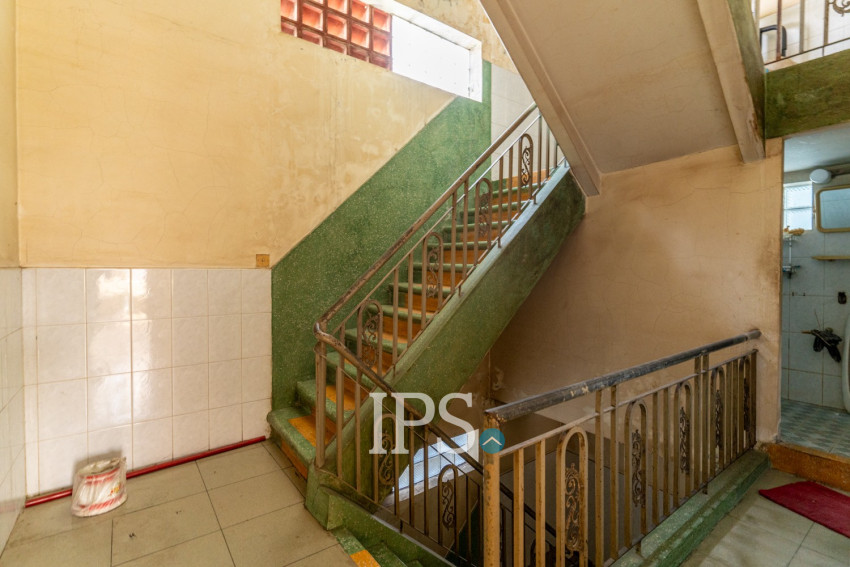 5 Bedroom Shophouse For Rent - Toul Tum Poung 1, Phnom Penh