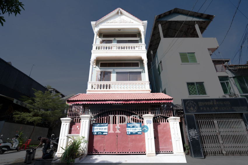 5 Bedroom Shophouse For Rent - Toul Tum Poung 1, Phnom Penh