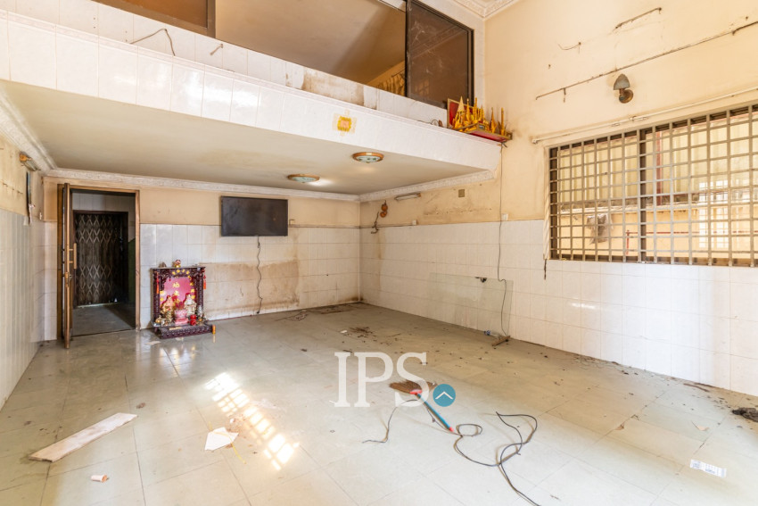 5 Bedroom Shophouse For Sale - Toul Tum Poung 1, Phnom Penh