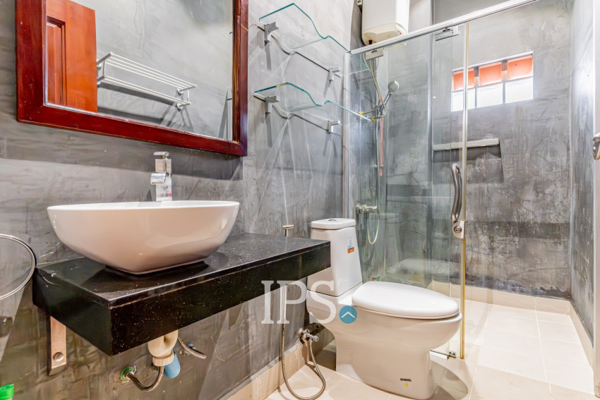 Renovated 1 Bedroom Apartment For Rent - BKK1, Phnom Penh